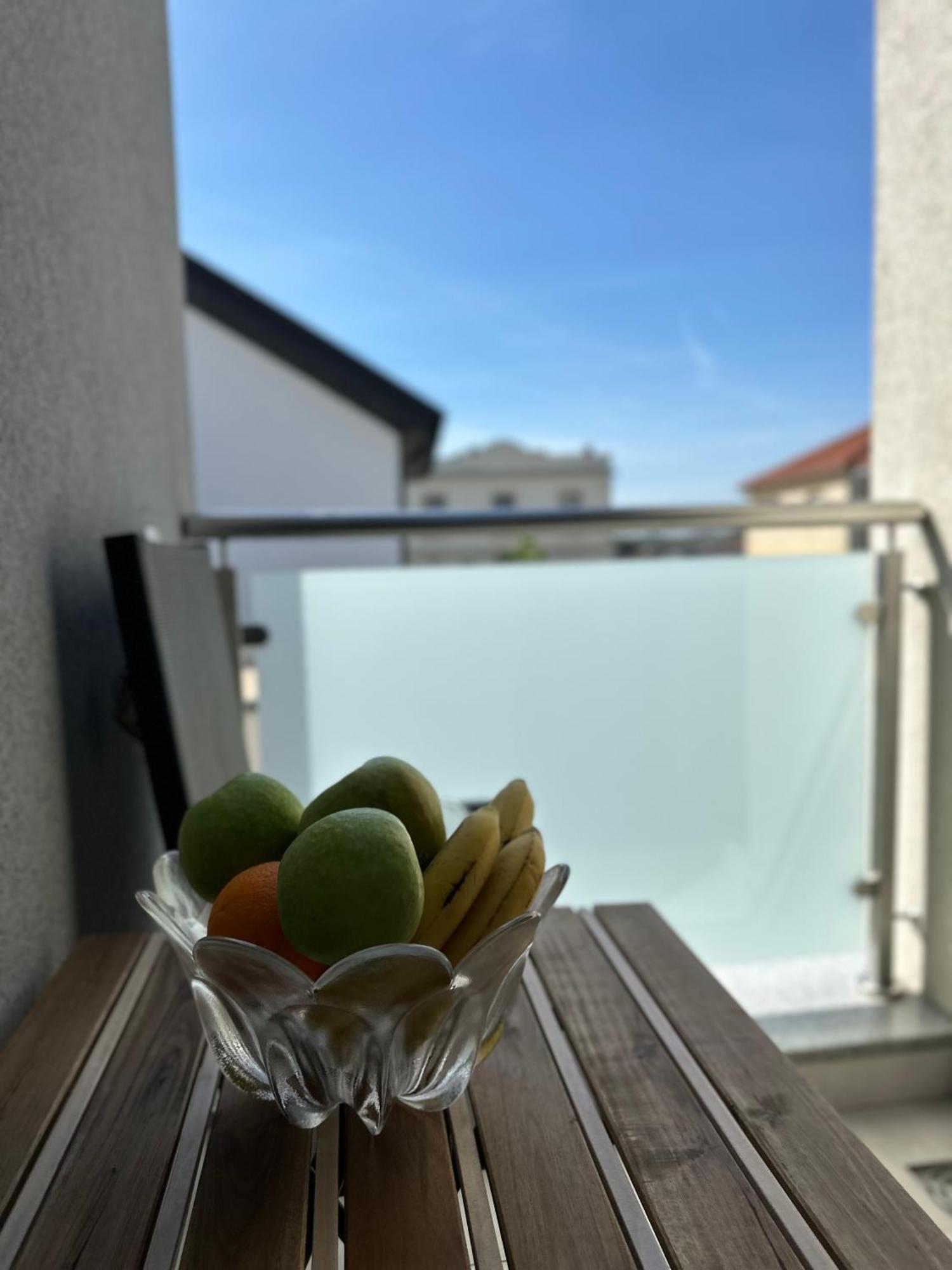 Apartman “Manhattan” Križevci Eksteriør bilde
